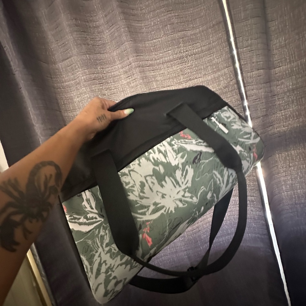 Vooray gym bag